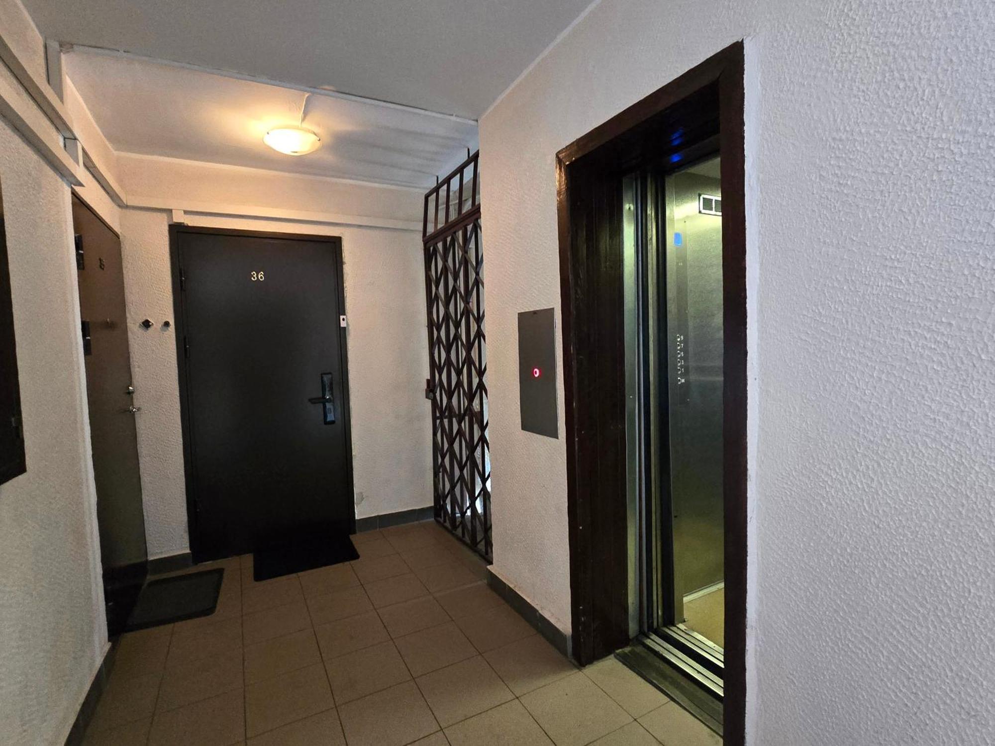 Hero Avenue Apartment نارفا المظهر الخارجي الصورة